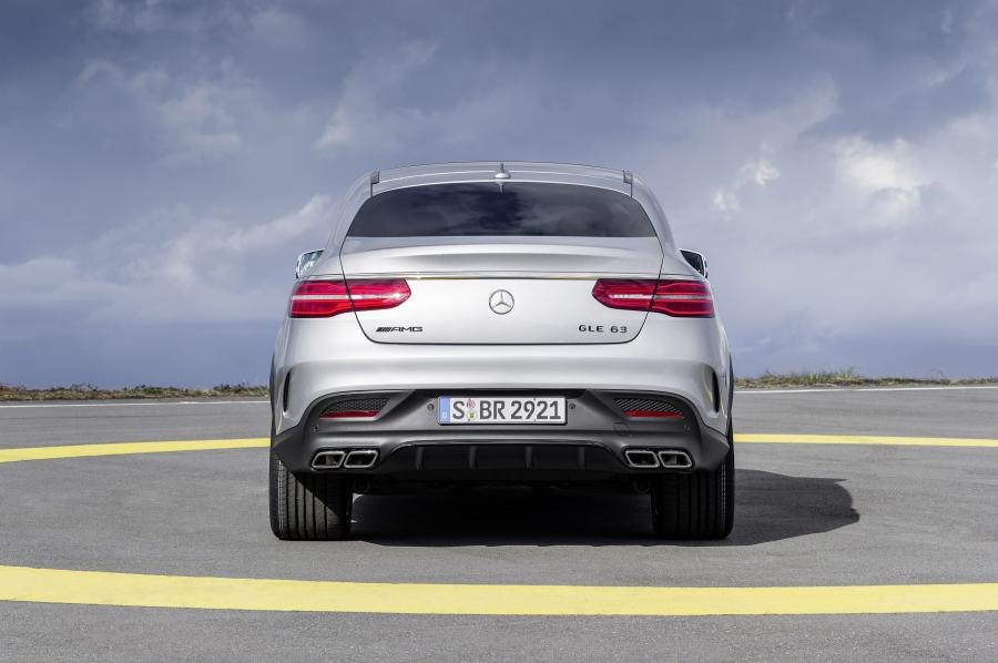  Mercedes-AMG GLE63 Coupe 2015 года  (фото 32 из 34)